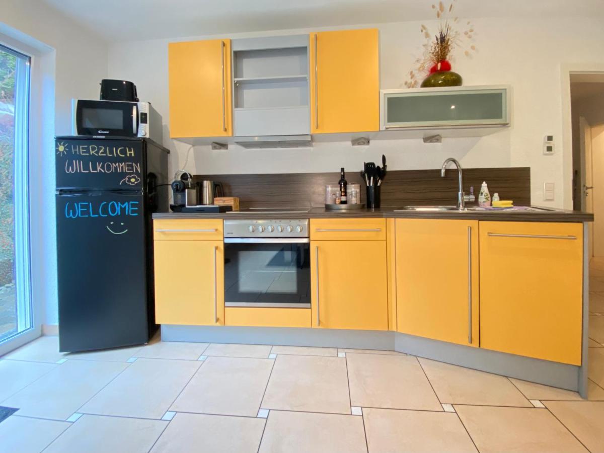 2 Zimmer Apartment, 70 Qm, Max 4 Pers, Private Terasse, 2 Parkplaetze, Internet 250 Mbit Gärtringen Eksteriør bilde