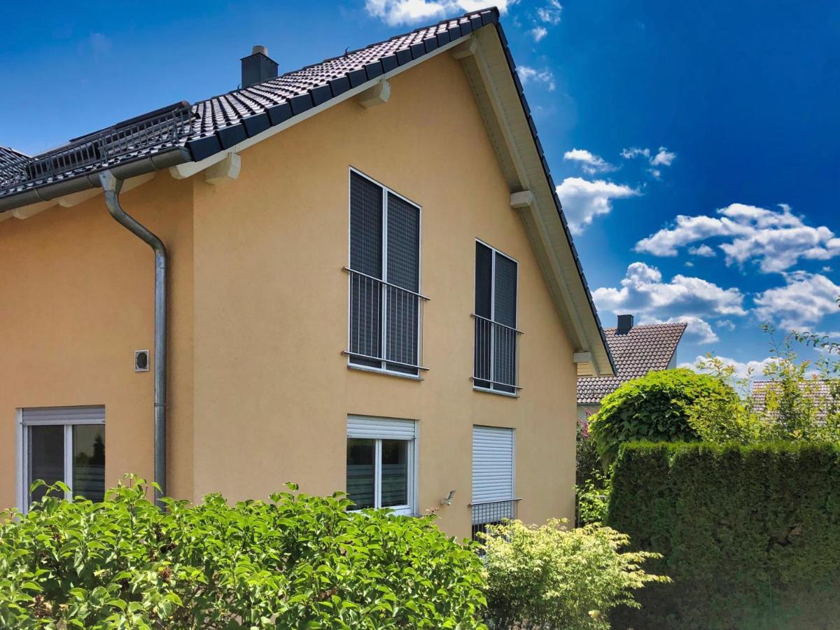 2 Zimmer Apartment, 70 Qm, Max 4 Pers, Private Terasse, 2 Parkplaetze, Internet 250 Mbit Gärtringen Eksteriør bilde
