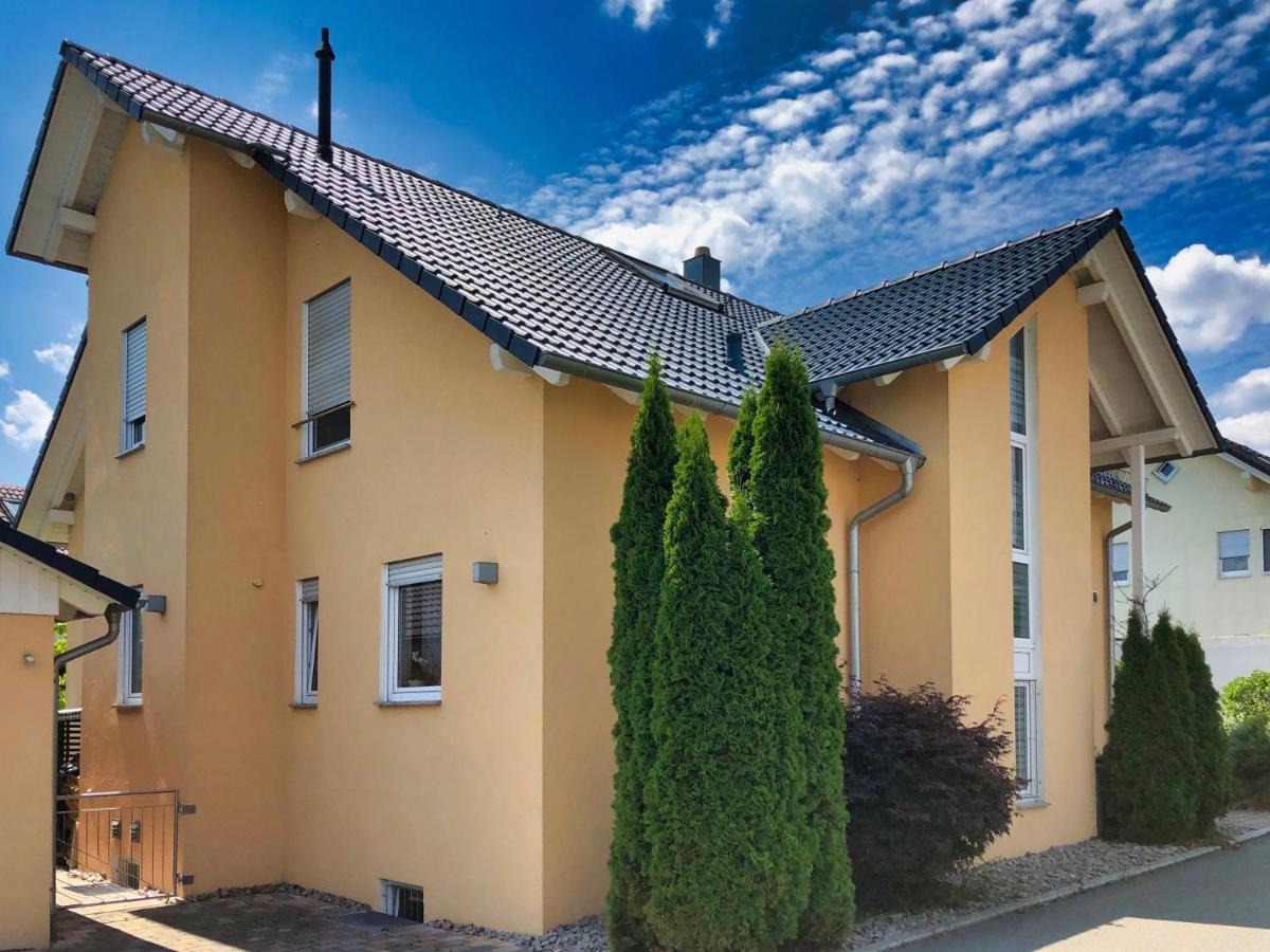2 Zimmer Apartment, 70 Qm, Max 4 Pers, Private Terasse, 2 Parkplaetze, Internet 250 Mbit Gärtringen Eksteriør bilde